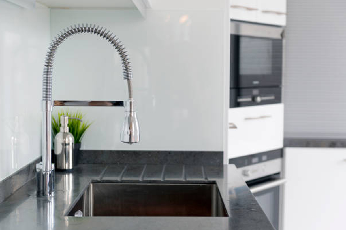 Pull-Down & Pull-Out Kitchen Faucet Installation Rockford
