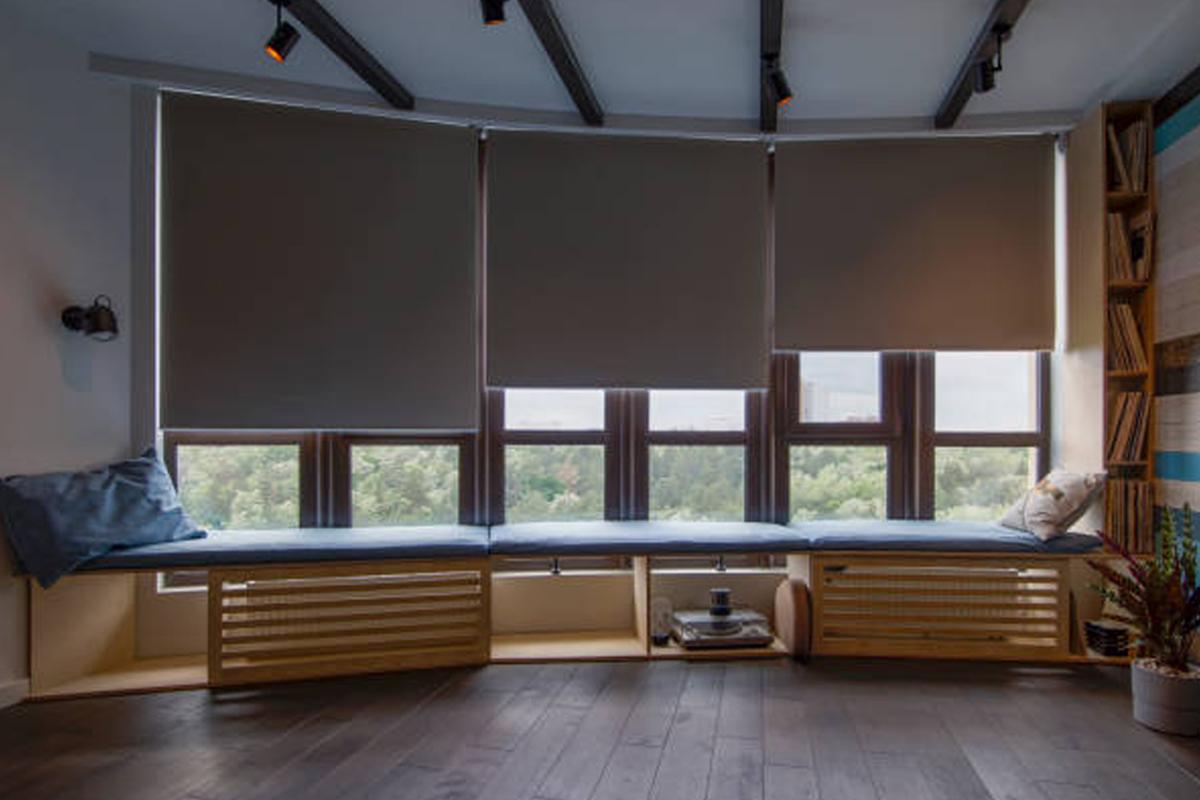 Window Treatment & Blind Installation Services in Rockford